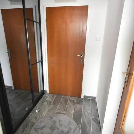 Sobe Zimmer 2 *